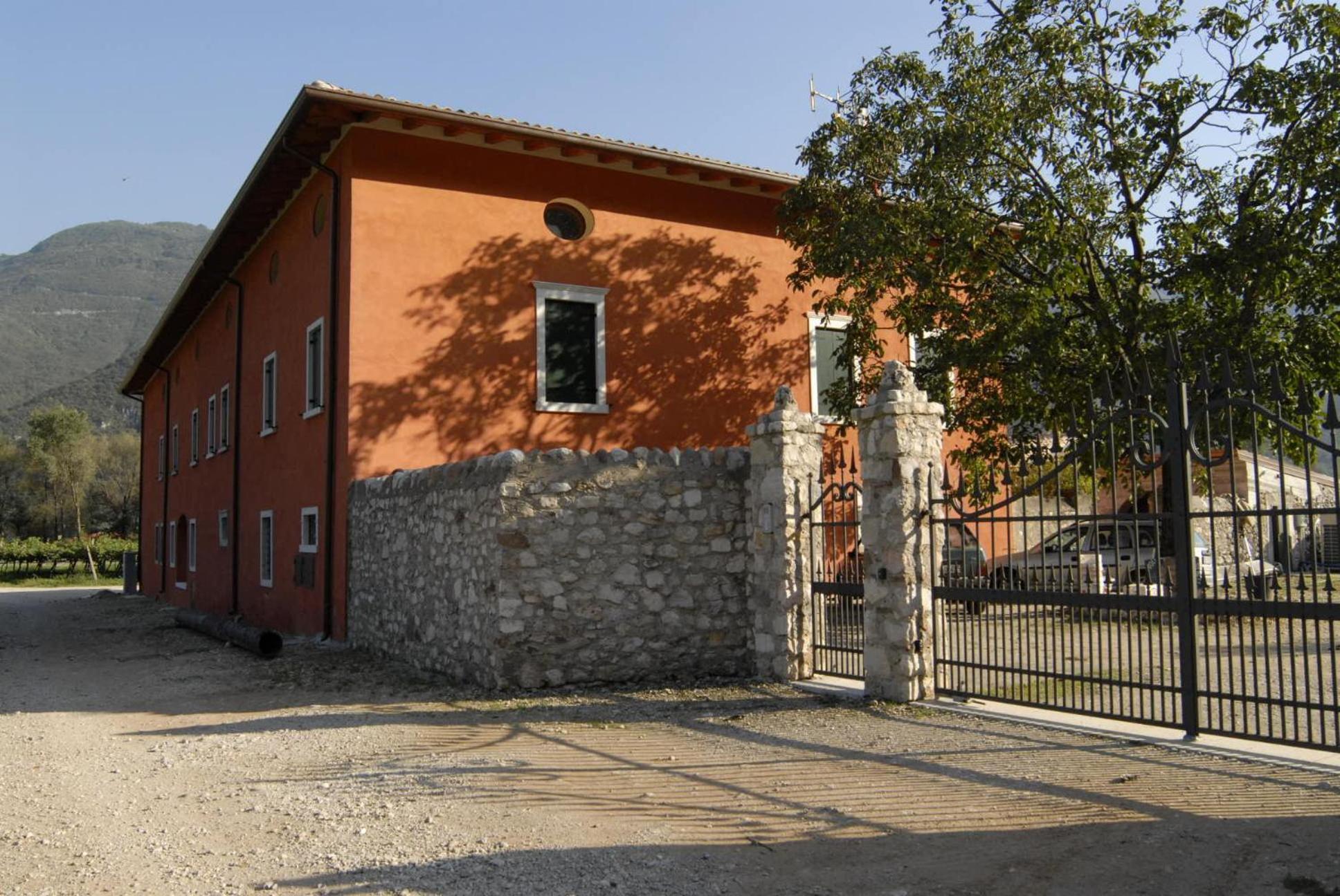 Agriturismo Al Palazzo Rivalta di Brentino Luaran gambar